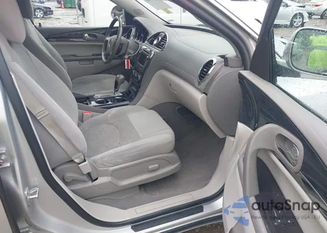 2017 Buick Enclave Convenience z USA, uszkodzony, nr VIN 5GAKRAKD7HJ351483